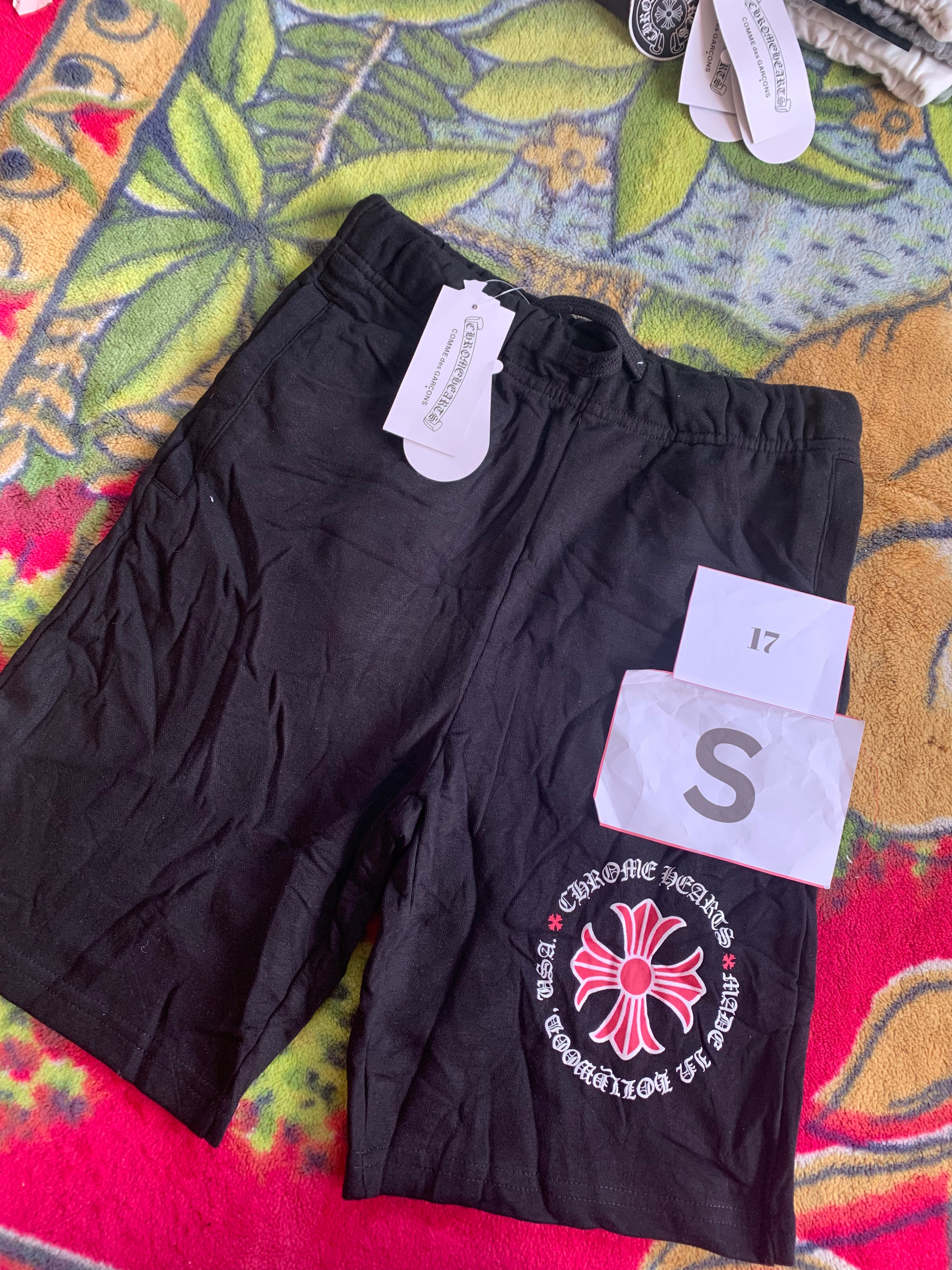 SHORTS 17
