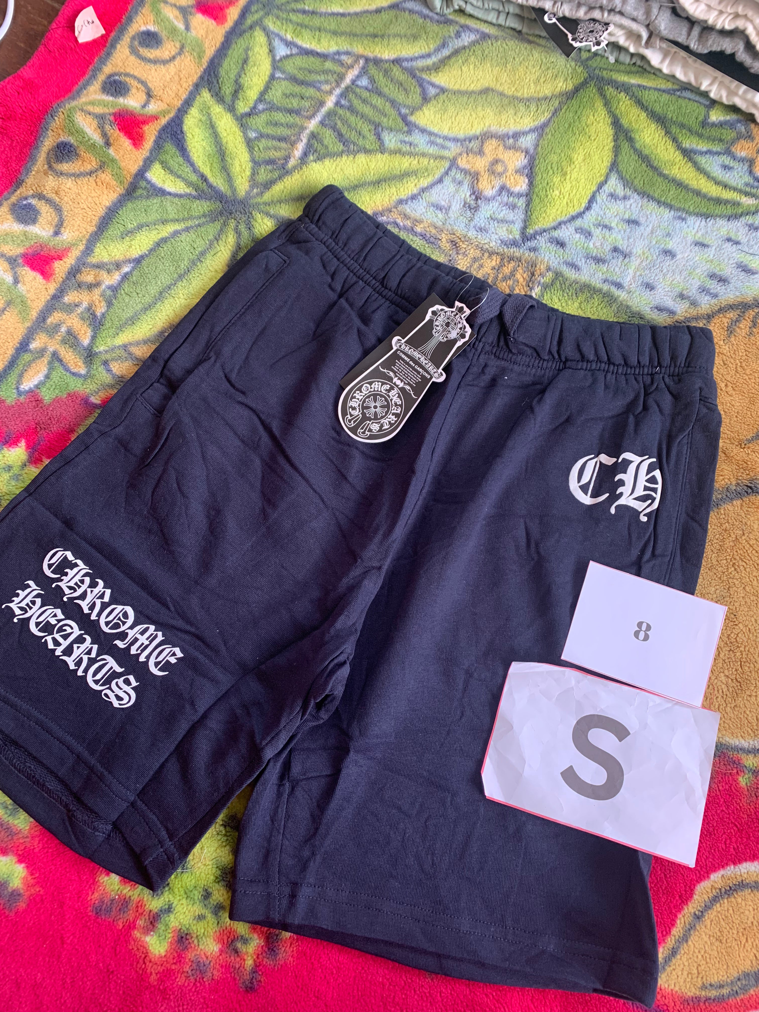 SHORTS 8