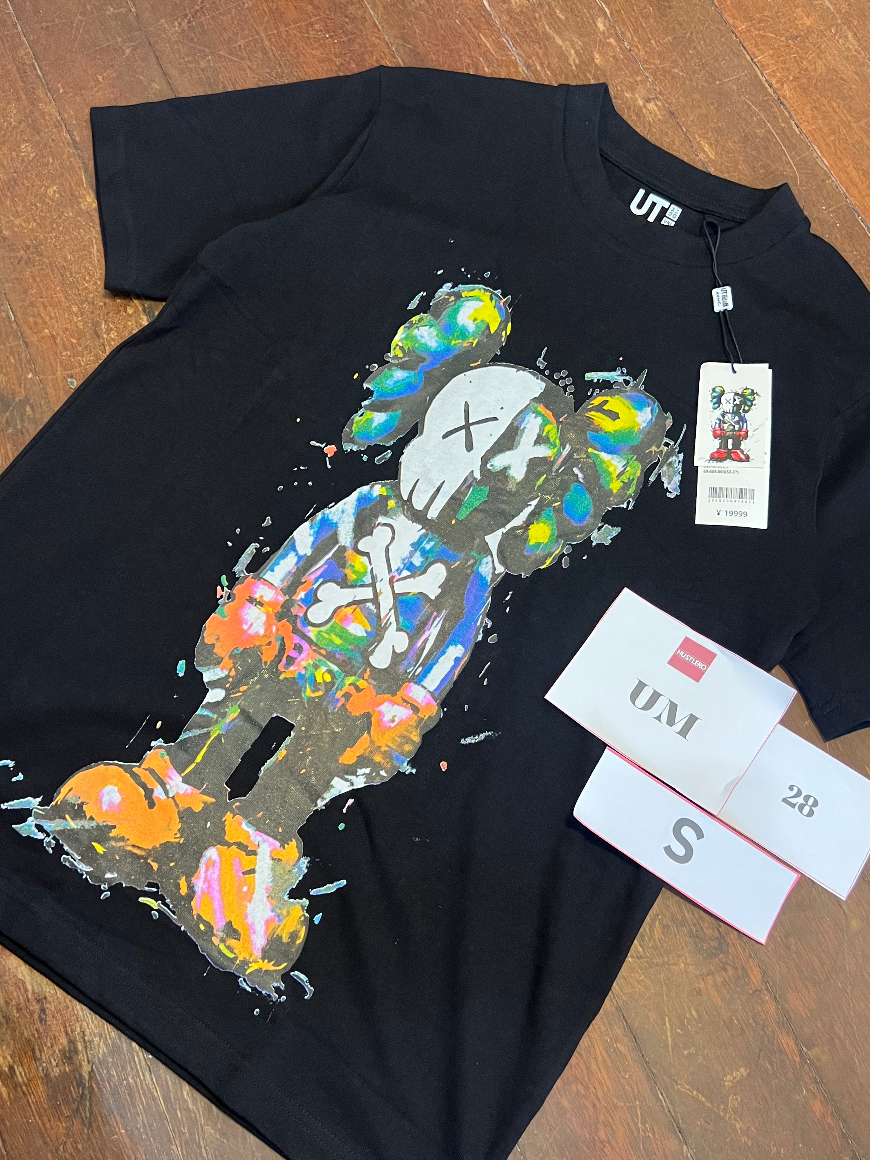 UNIQLO 28