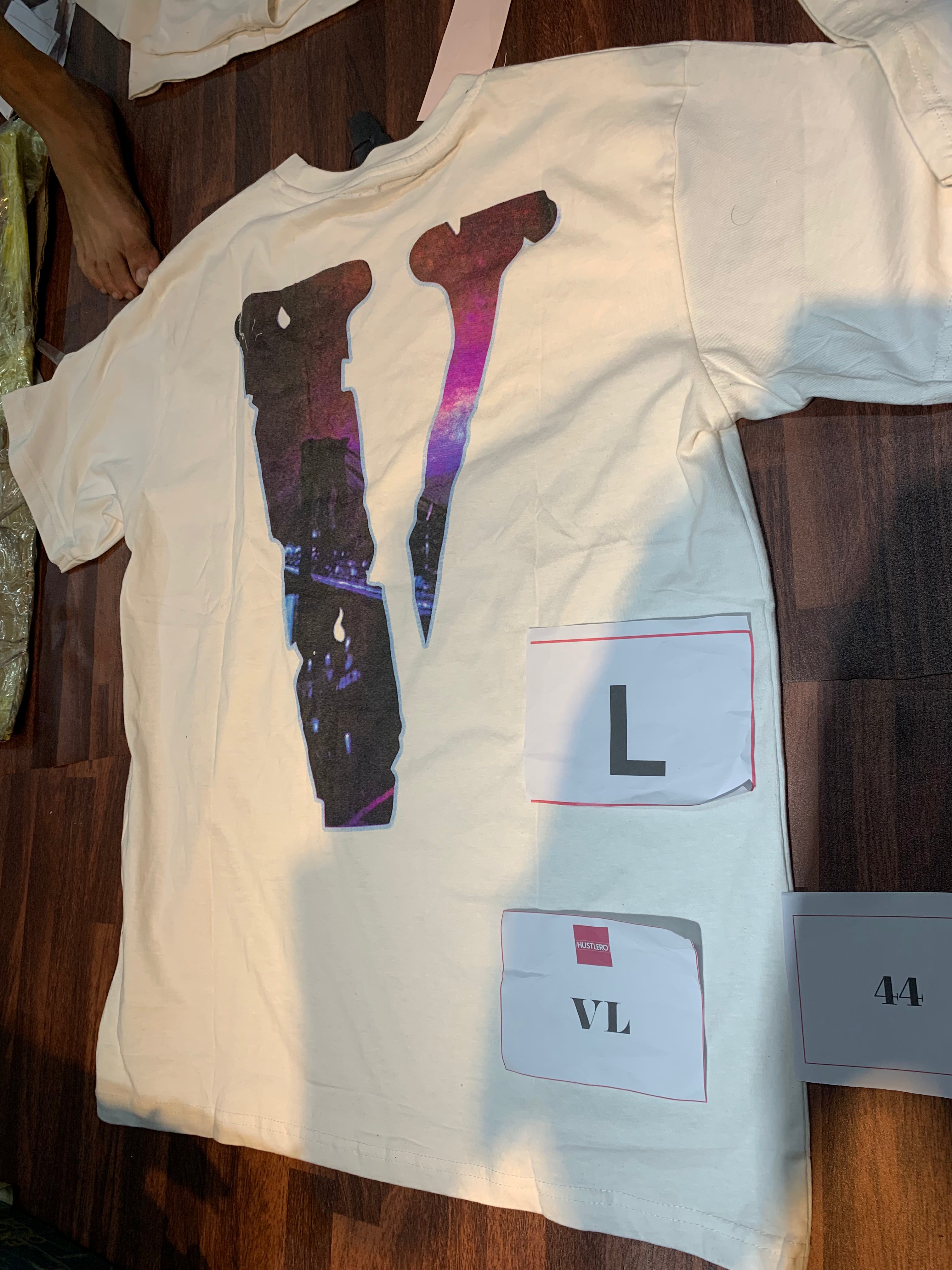 VLONE 44